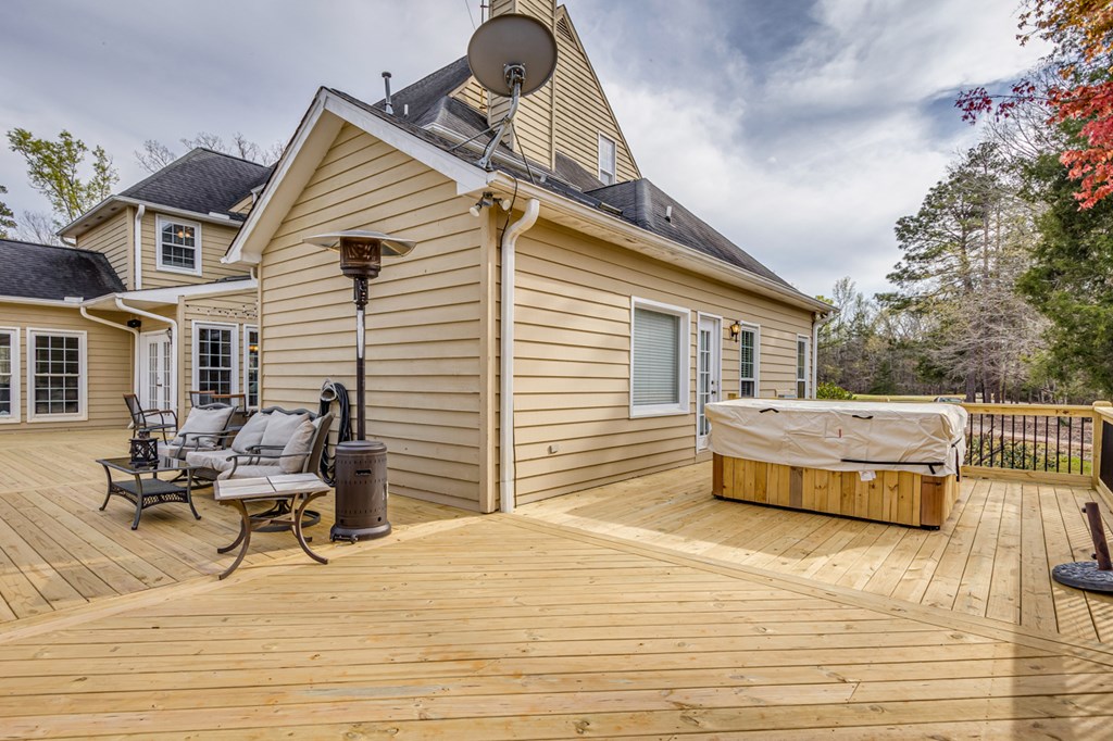 605 Johns Creek Road Hodges, SC 29653 - Photo 33 of 44 Gallery Image 33