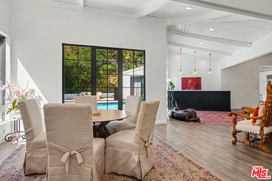13019 Sky Valley Road Los Angeles, CA 90049 - Photo 10 of 49