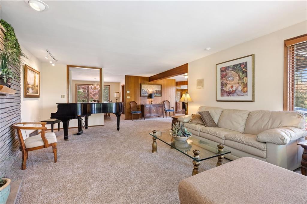 200 Seegar Road Pittsburgh, PA 15241 - Photo 4 of 25 Gallery Image 4