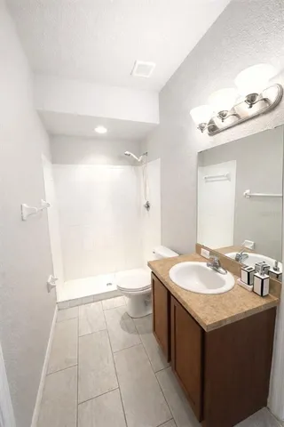 $2,300 | 1192 Normandy Heights Circle, Winter Haven, FL 33880