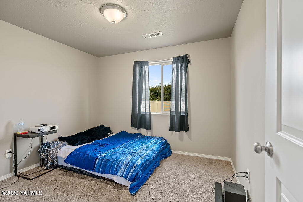 118 Bitters Loop Grandview, WA 98930 - Photo 15 of 21 118BittersLoop-17