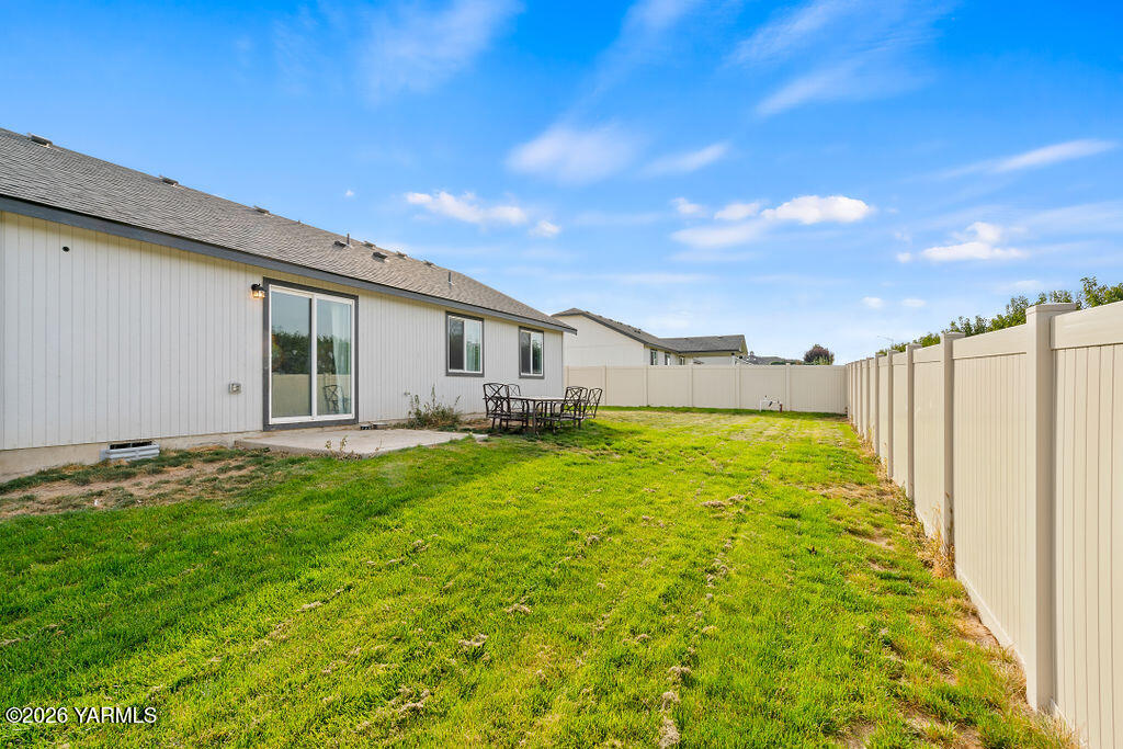 118 Bitters Loop Grandview, WA 98930 - Photo 18 of 21 118BittersLoop-20