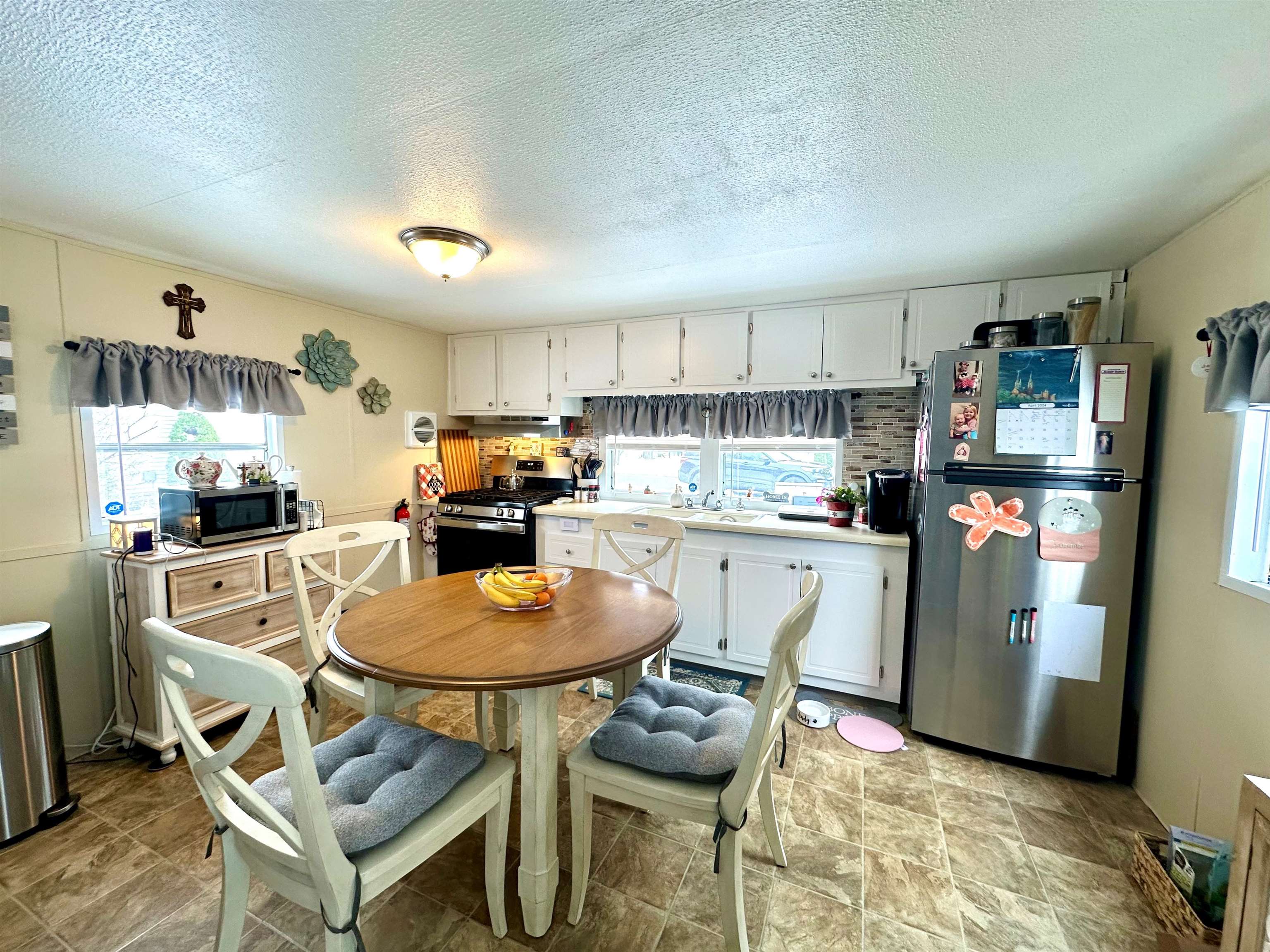 4 Finch Street Keene, NH 03431 - Photo 2 of 15 Gallery Image 2