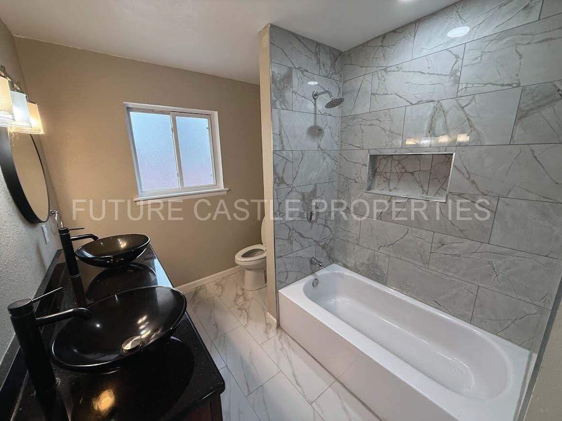1901 Grande Boulevard Southeast Rio Rancho, NM 87124 - Photo 8 of 12 Gallery Image 8