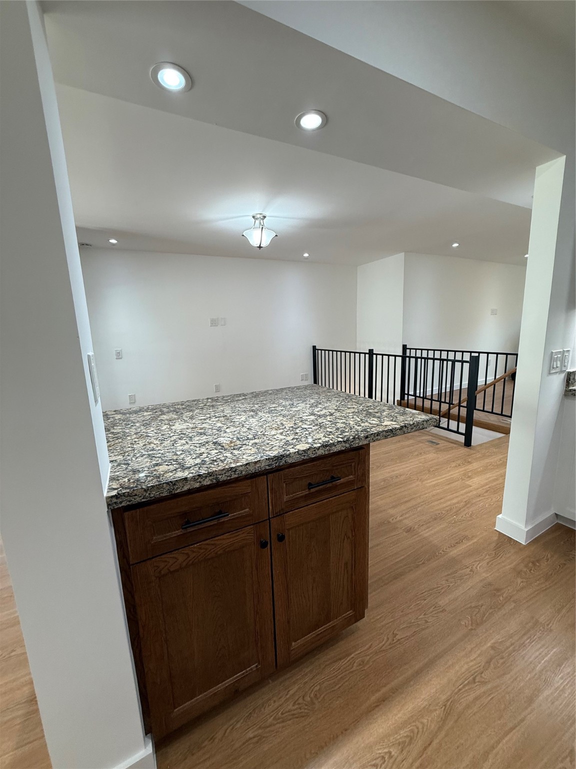3400 Timmons Lane, Unit 52 56 Houston, TX 77027 - Photo 30 of 40 a view of a kitchen and a sink
