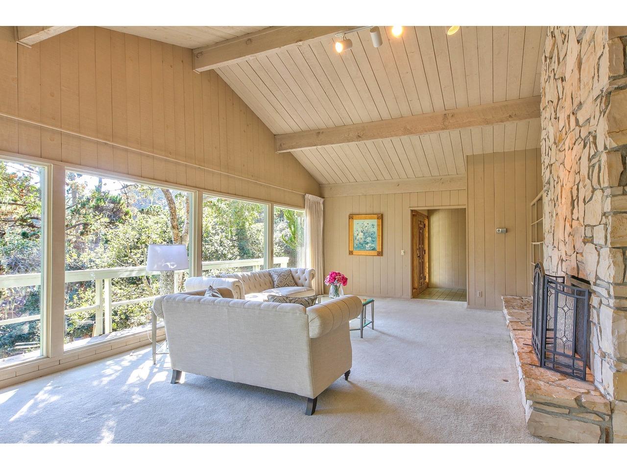 4 Forest Knoll Road Monterey, CA 93940 - Photo 9 of 44 Gallery Image 9
