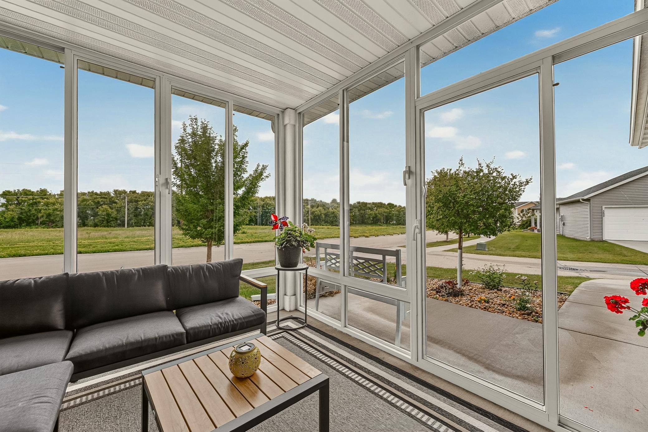 5692 Cornucopia Avenue Northwest Rochester, MN 55901 - Photo 5 of 26