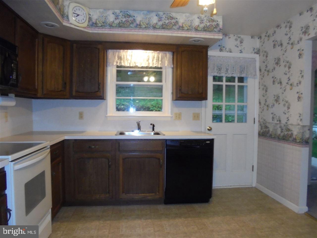 845 Bahns Mill Road, Unit 845 Red Lion, PA 17356 - Photo 15 of 32