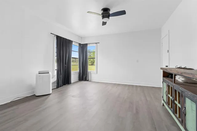 $395,900 | 4 County Road 410, Purmela, TX 76566