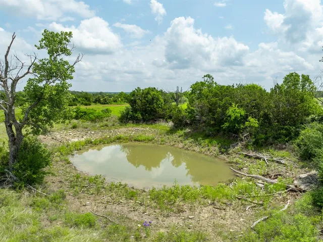 $395,900 | 4 County Road 410, Purmela, TX 76566