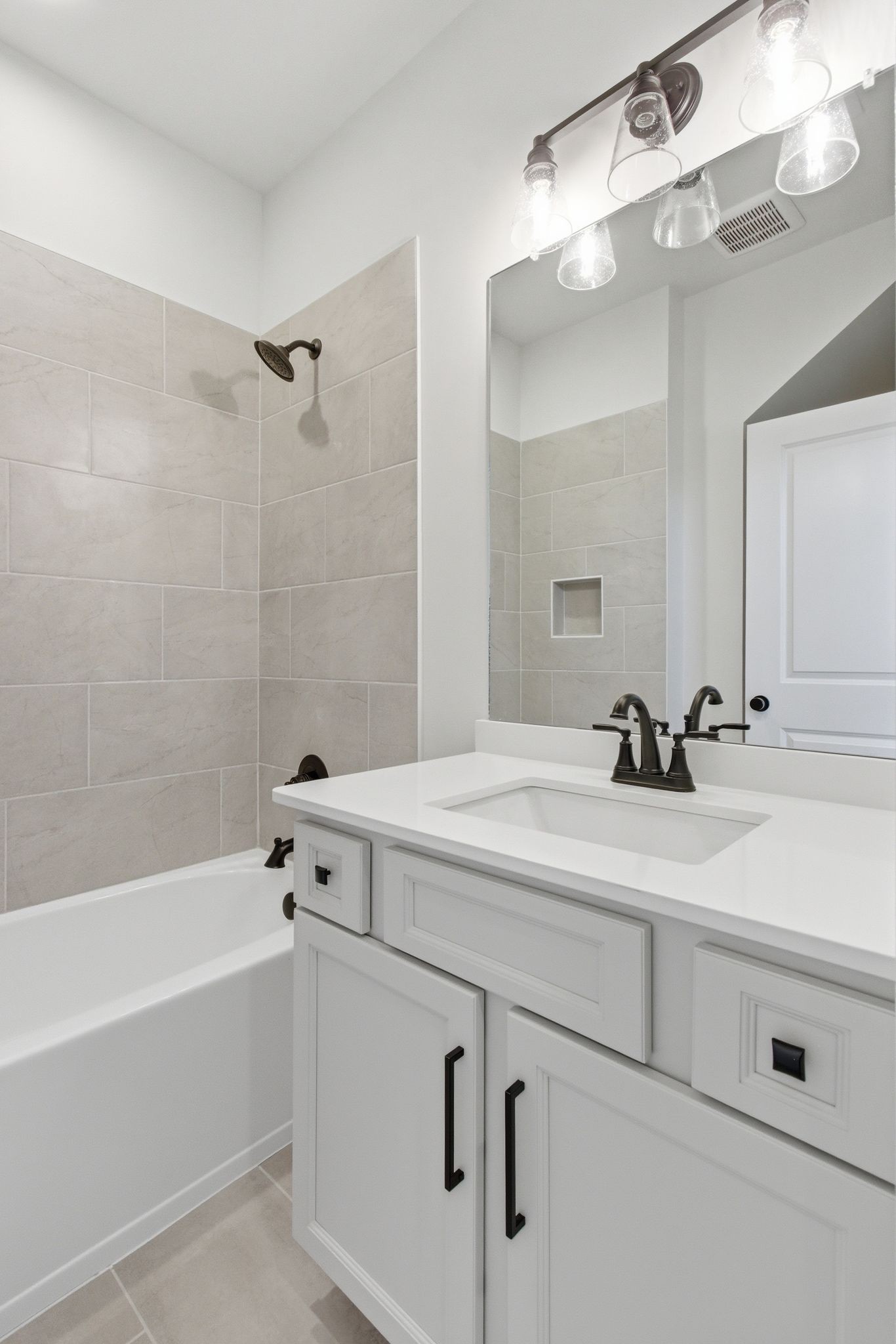 207 Phillips Bend Spring Hill, TN 37174 - Photo 8 of 50 Gallery Image 8