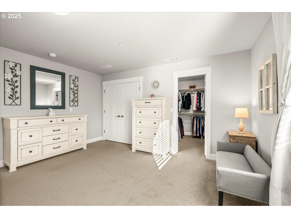 3403 North Holladay Street Cornelius, OR 97124 - Photo 27 of 46 Primary Bedroom