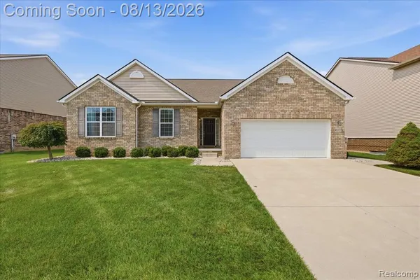 $500,000 | 48327 Long Leaf Drive, Macomb, MI 48044