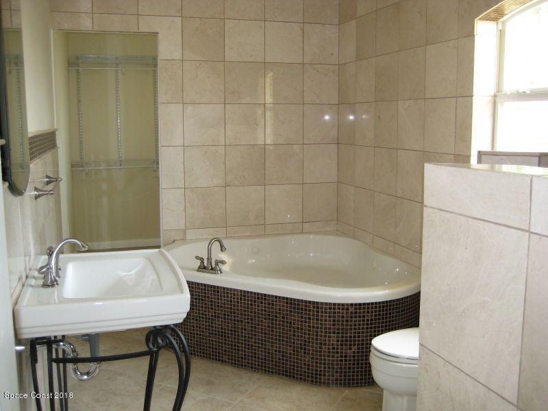 1624 Wavecrest Street Merritt Island, FL 32952 - Photo 14 of 25 Master Bath
