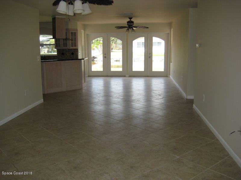 1624 Wavecrest Street Merritt Island, FL 32952 - Photo 7 of 25 Living & Dining