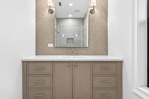 $4,499,500 | 109 Arlington Place, West Palm Beach, FL 33405