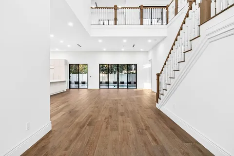 $4,499,500 | 109 Arlington Place, West Palm Beach, FL 33405