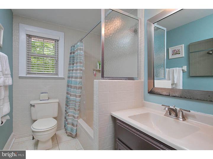 79 Winding Way Road Stratford, NJ 08084 - Photo 11 of 18