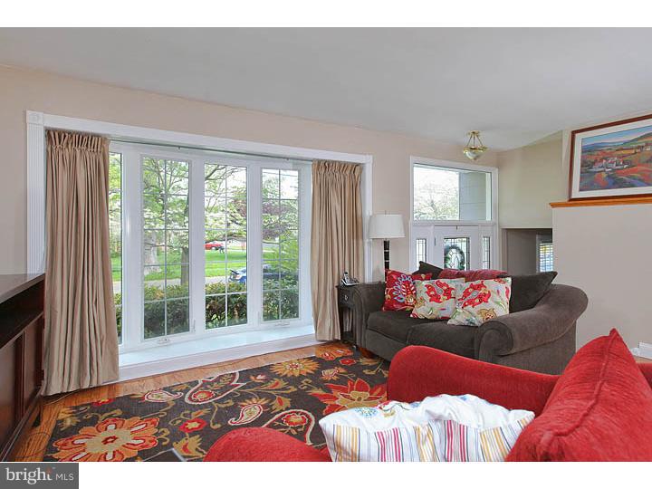 79 Winding Way Road Stratford, NJ 08084 - Photo 7 of 18