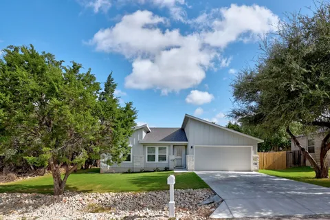 $399,999 | 20102 Lee Lane, Lago Vista, TX 78645