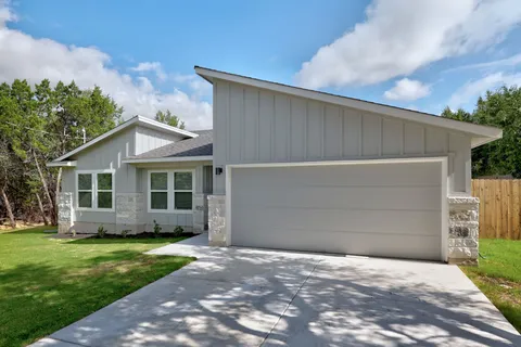 $399,999 | 20102 Lee Lane, Lago Vista, TX 78645
