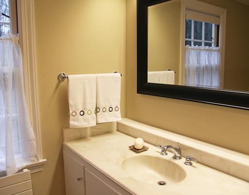 11 Longmeadow Road Cumberland, ME 04110 - Photo 13 of 21 Bathroom.
