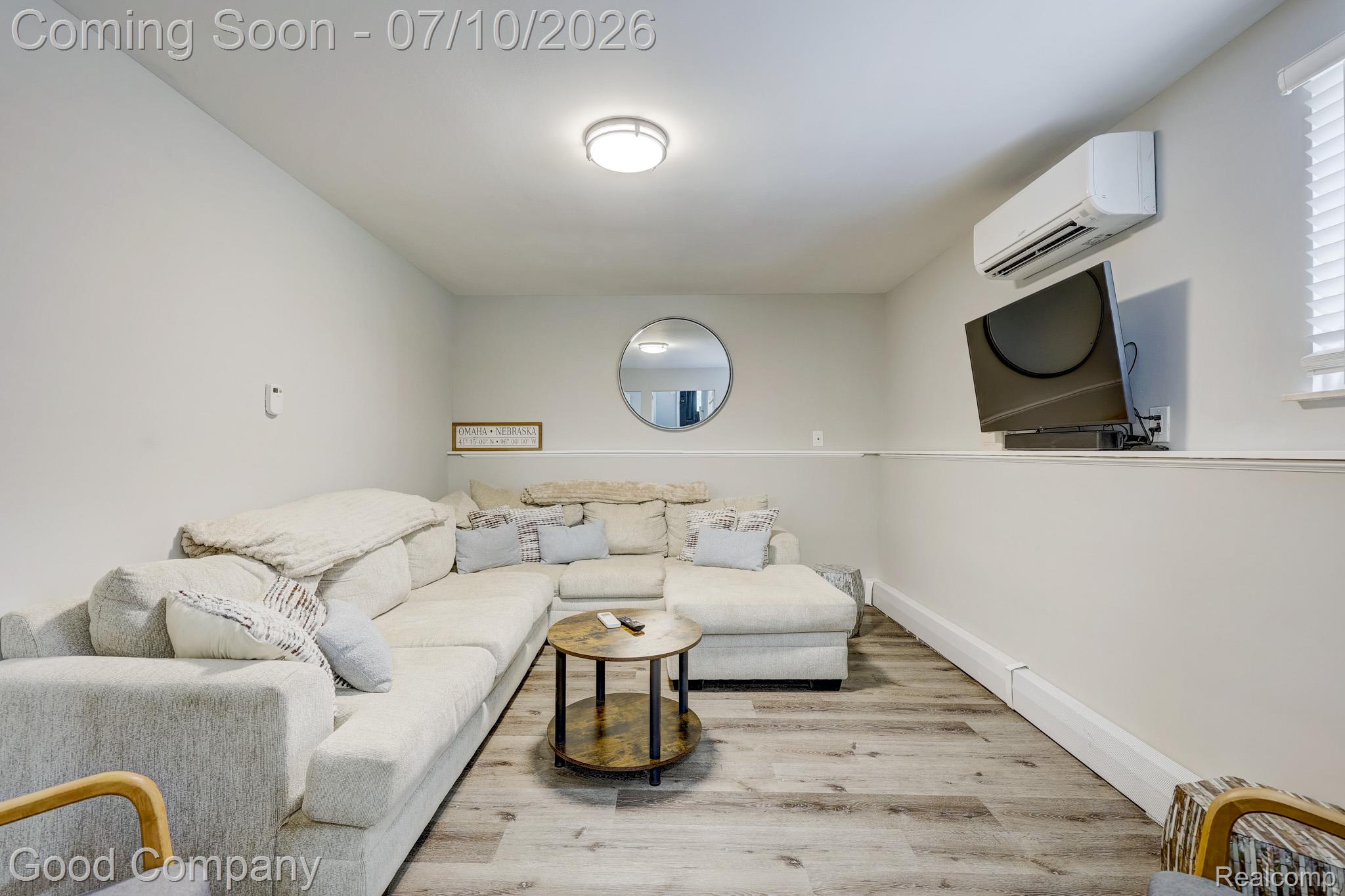 2954 Harvard Road Berkley, MI 48072 - Photo 5 of 43 2954 Harvard Rd.-5.jpg