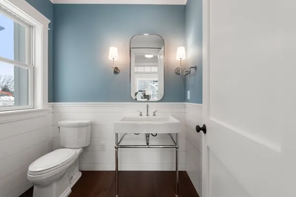 $3,000,000 | 17 Wyndemere Lane, Natick, MA 01760