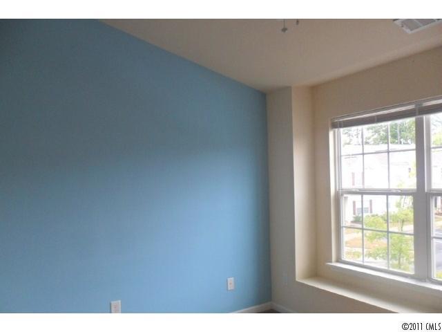 150 Limerick Road, Unit B Mooresville, NC 28115 - Photo 4 of 5 Gallery Image 4