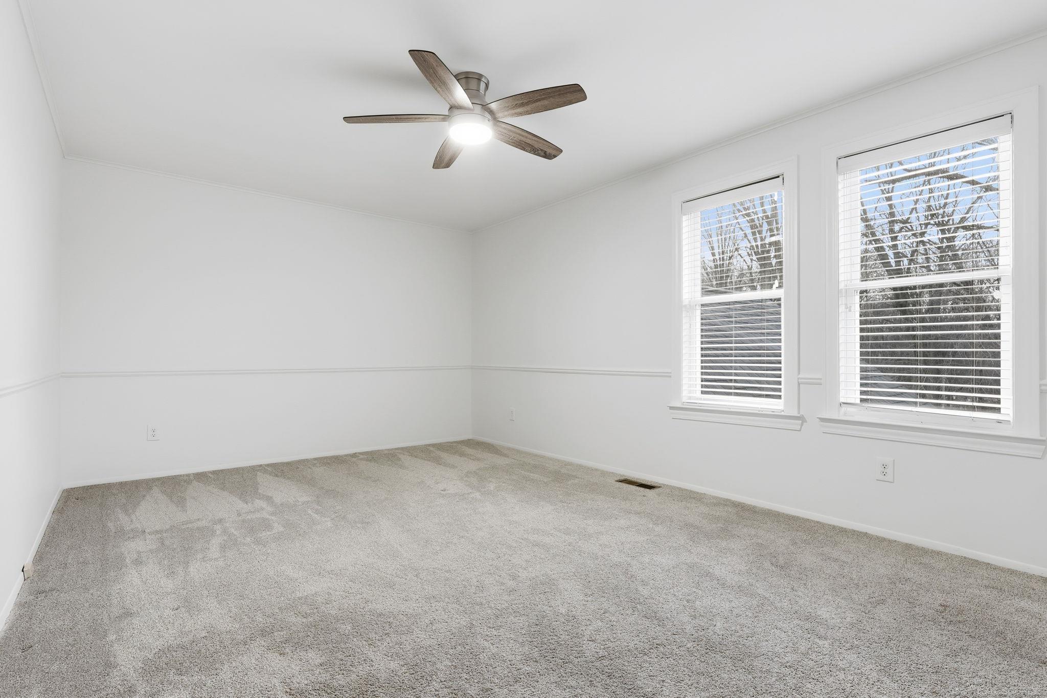 1193 Barneswood Lane Rochester, MI 48306 - Photo 31 of 45 50197461-b8d6b19c-9323-4fad-8963-b31a1b7e30ca.JPG