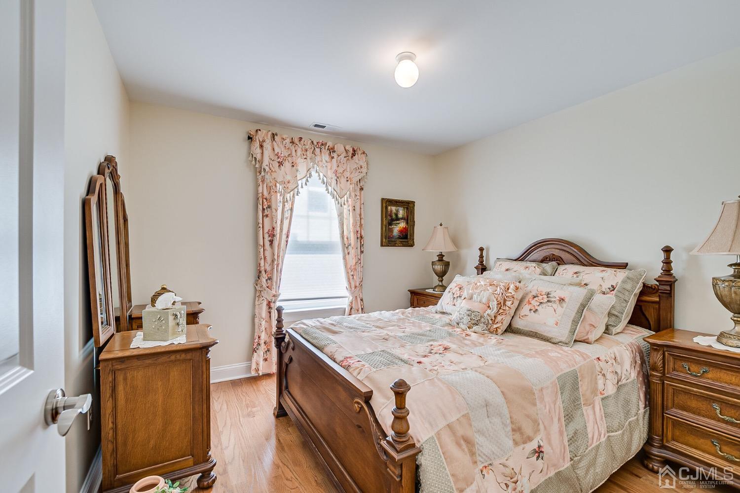 164 Parsonage Road Edison, NJ 08837 - Photo 21 of 34