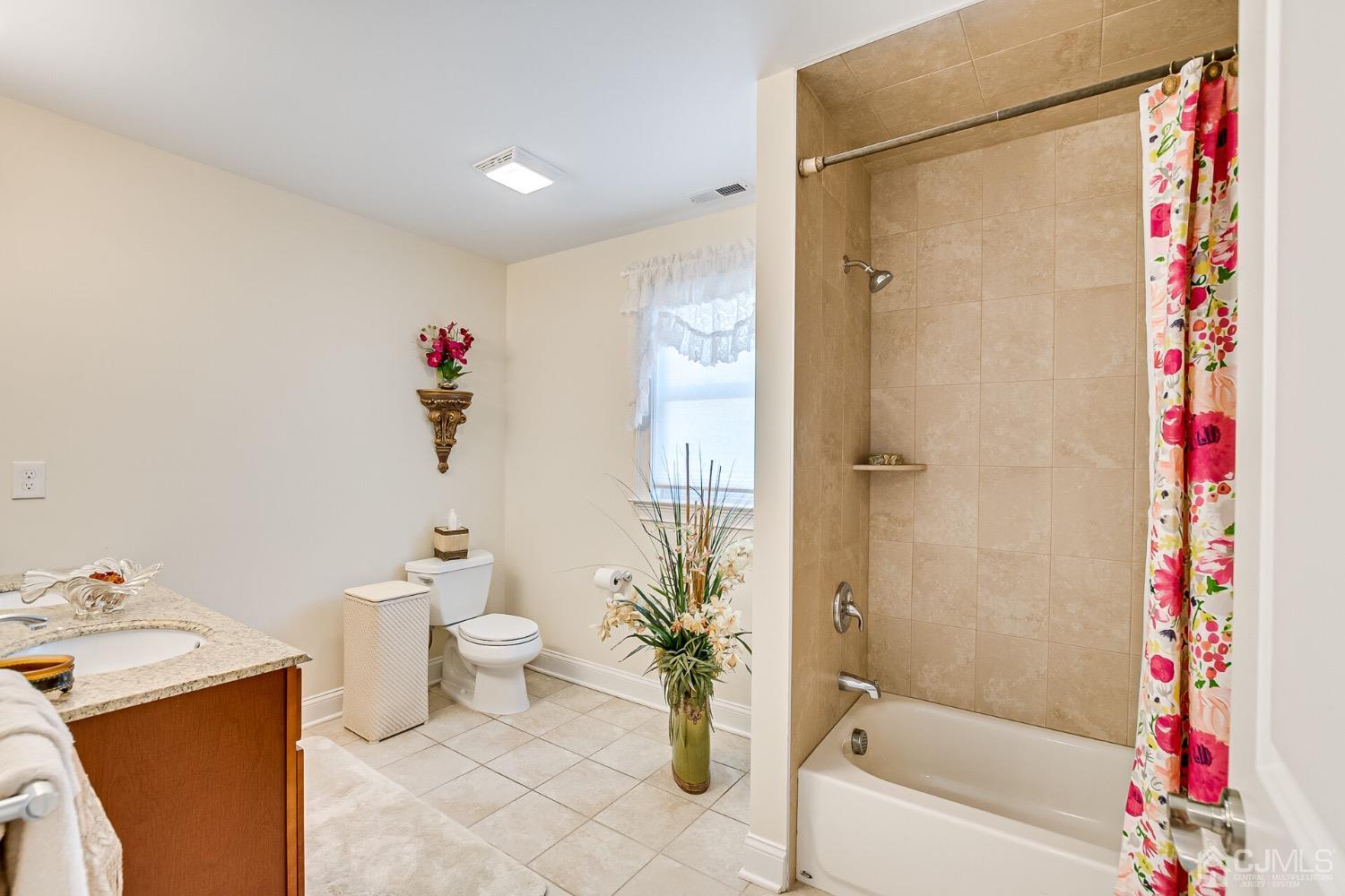 164 Parsonage Road Edison, NJ 08837 - Photo 24 of 34