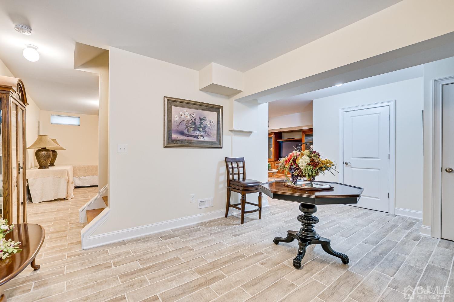 164 Parsonage Road Edison, NJ 08837 - Photo 27 of 34