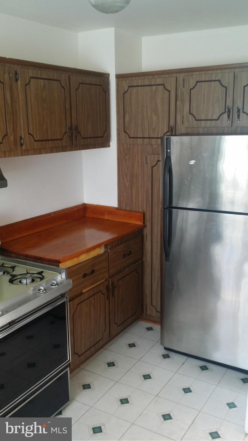 709 Decatur Place Northeast Washington, DC 20017 - Photo 9 of 21 Kitchen