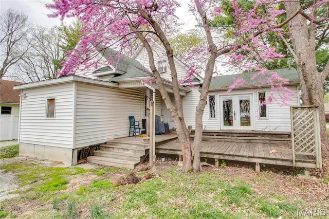 $50,000 | 225 Tunison Avenue, White Hall, IL 62092