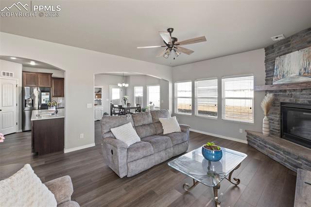 8644 Vanderwood Road Colorado Springs, CO 80908 - Photo 9 of 43 Living area view