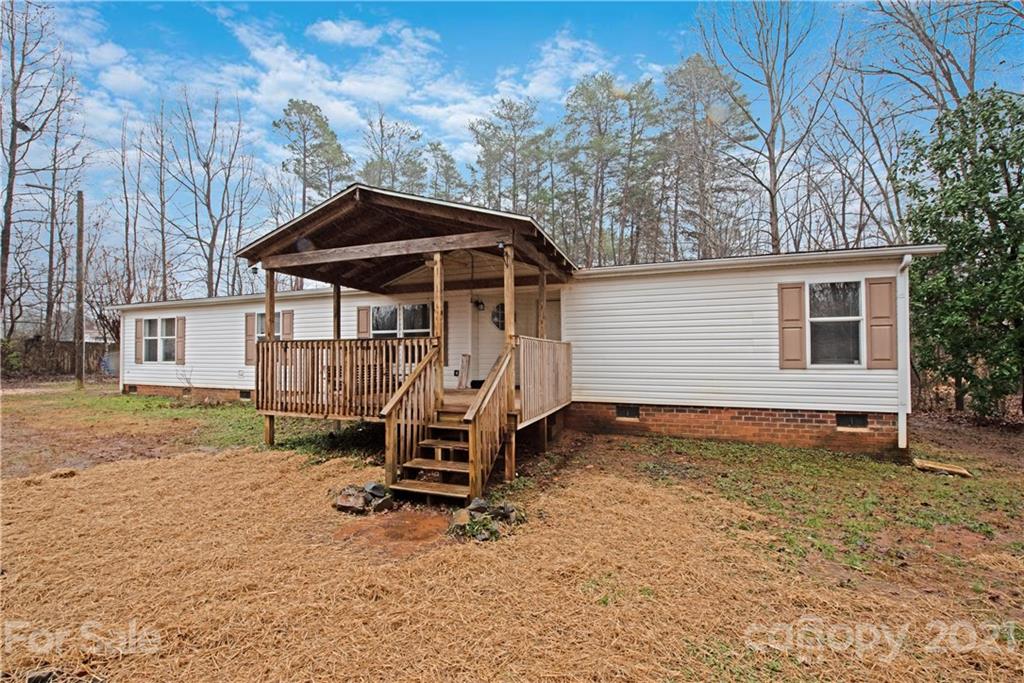 1535 Lane Road Mount Holly, NC 28120 - Photo 2 of 36 Gallery Image 2