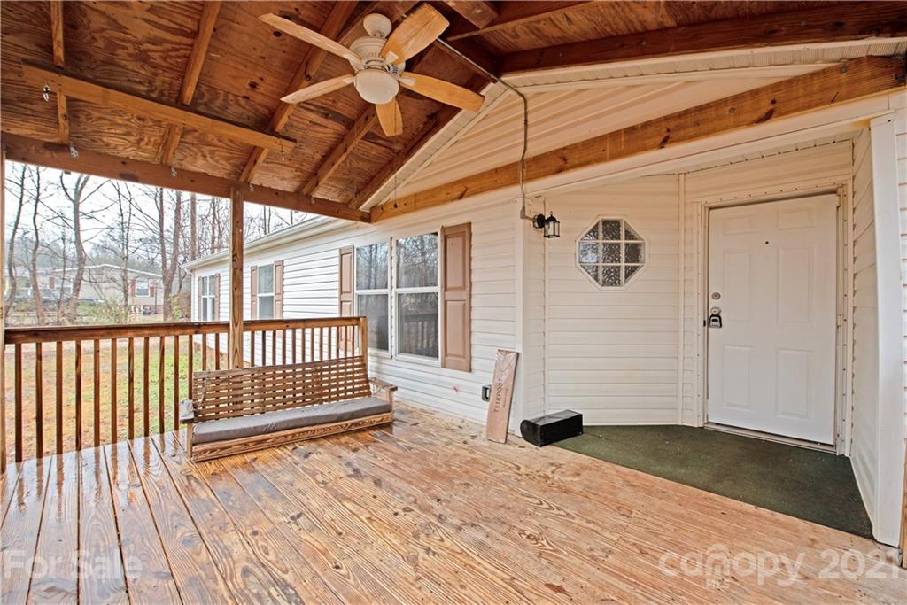 1535 Lane Road Mount Holly, NC 28120 - Photo 5 of 36 Gallery Image 5