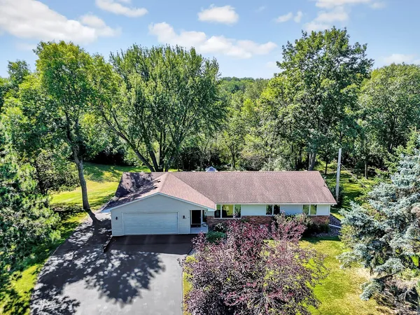 $460,000 | 31095 Olinda Trail North, Lindstrom, MN 55045