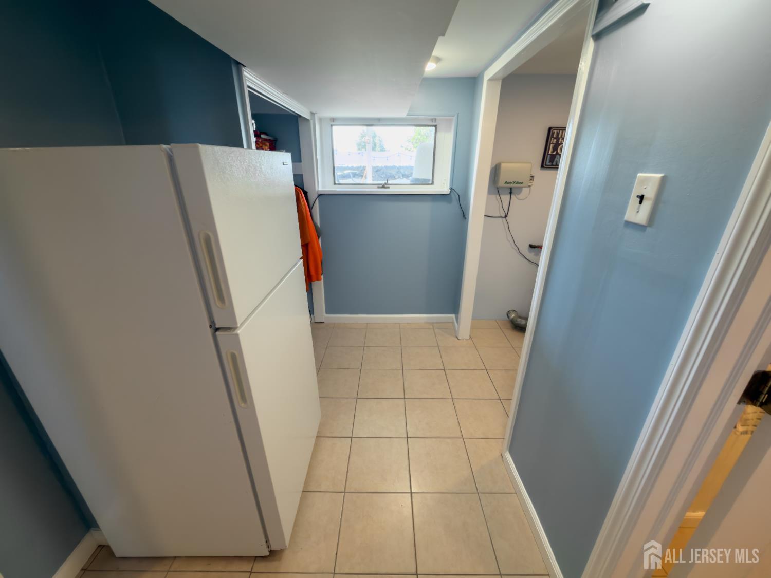 23 Westminster Road Colonia, NJ 07067 - Photo 22 of 40