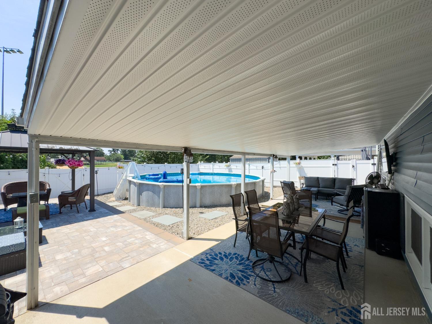 23 Westminster Road Colonia, NJ 07067 - Photo 28 of 40