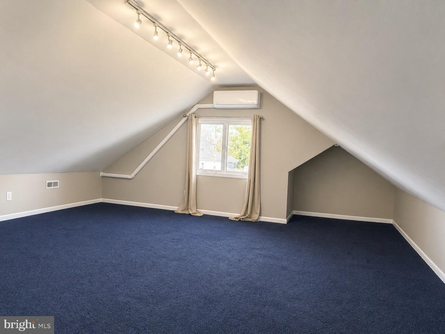 808 Delaware Avenue Riverside, NJ 08075 - Photo 11 of 13 Primary Bedroom located 2nd Floor