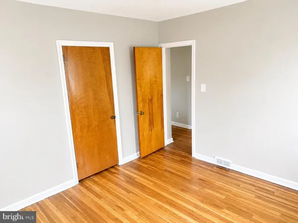 $2,600 | 808 Delaware Avenue, Riverside, NJ 08075