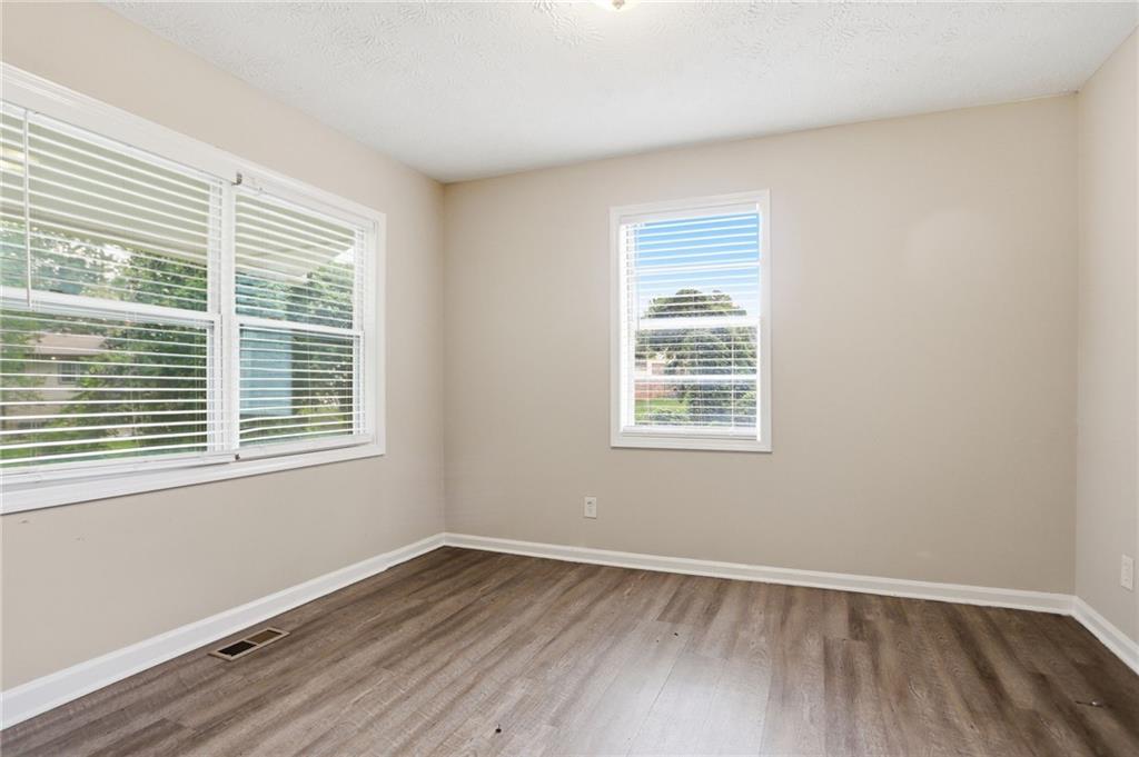 2370 Tiffany Circle Decatur, GA 30035 - Photo 14 of 39