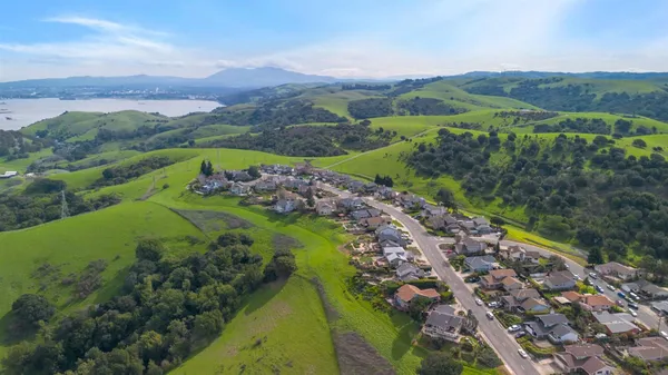 $809,900 | 408 Duperu Drive, Crockett, CA 94525