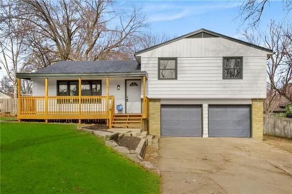 $264,500 | 9306 East 81st Street, Raytown, MO 64138