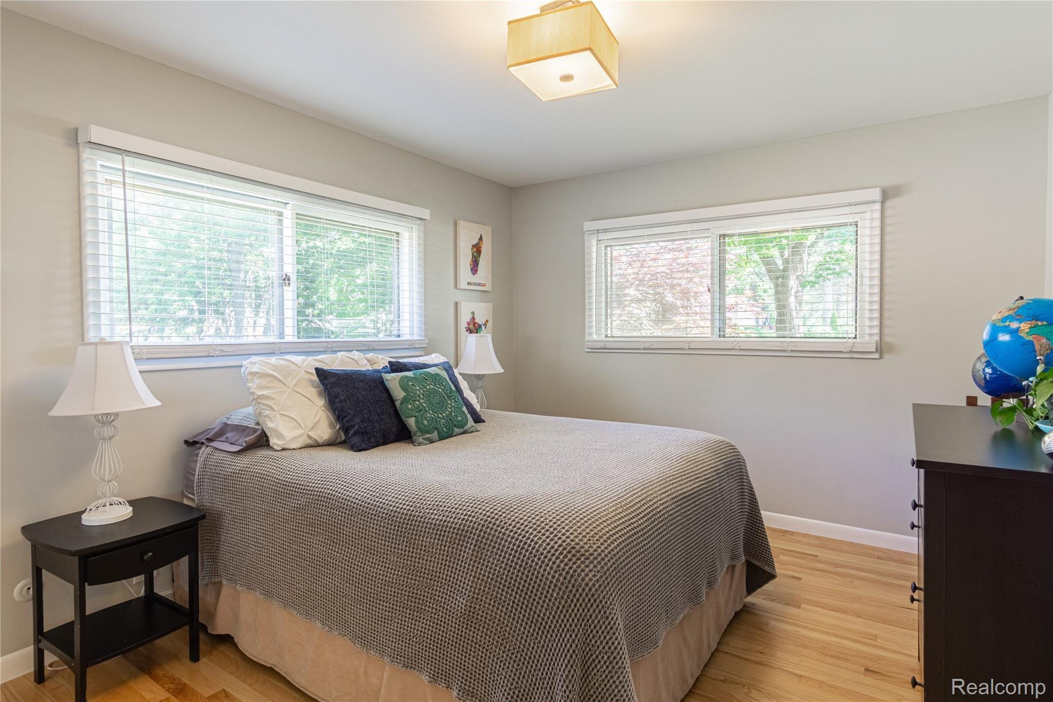 93 Texas Avenue Rochester, MI 48309 - Photo 19 of 39 Interiors (21 of 38).jpg
