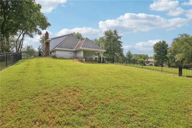 $448,000 | 46 Northeast 231st Road, Warrensburg, MO 64093