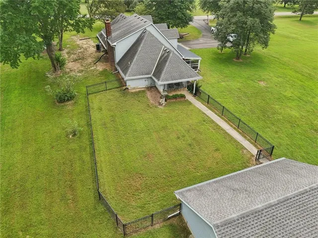 $448,000 | 46 Northeast 231st Road, Warrensburg, MO 64093