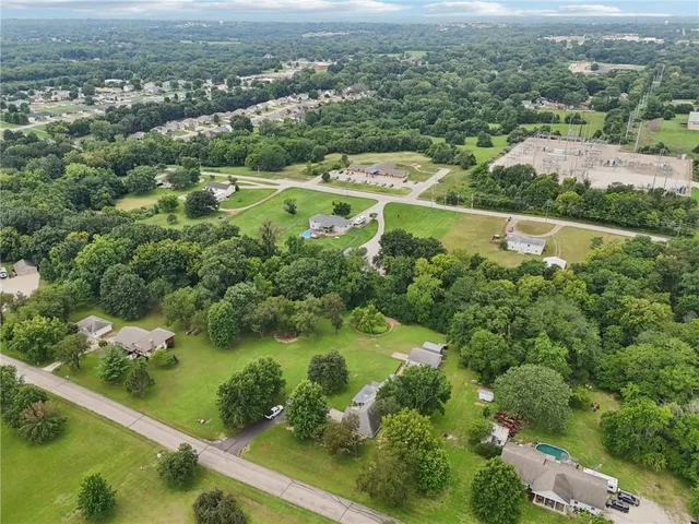 $448,000 | 46 Northeast 231st Road, Warrensburg, MO 64093